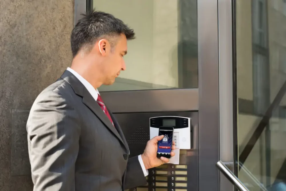 Enhancing Business Security with Commercial Access Control Systems 2